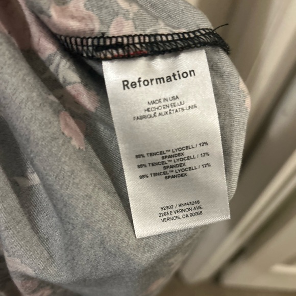 Reformation Black and Red Floral Long Sleeve Dress - Picture 3 of 8